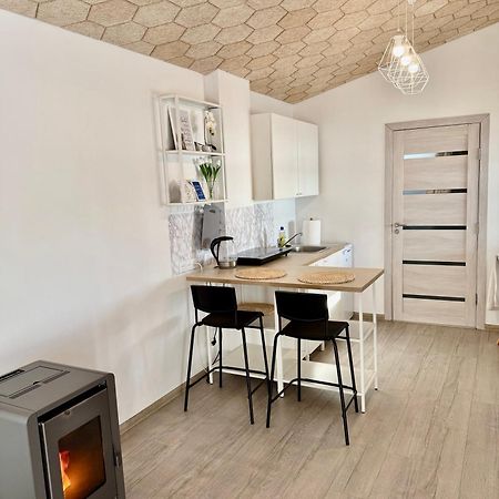 Atputas Namins Jaunlaicene Villa Bagian luar foto